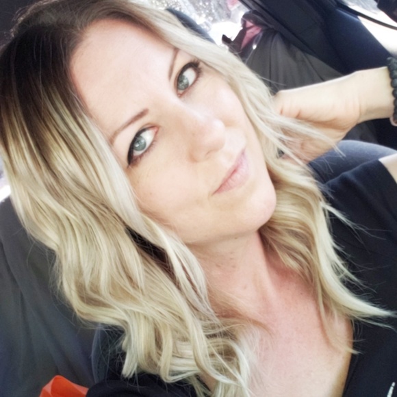 Meet your Posher, Janel - Picture 1 of 1